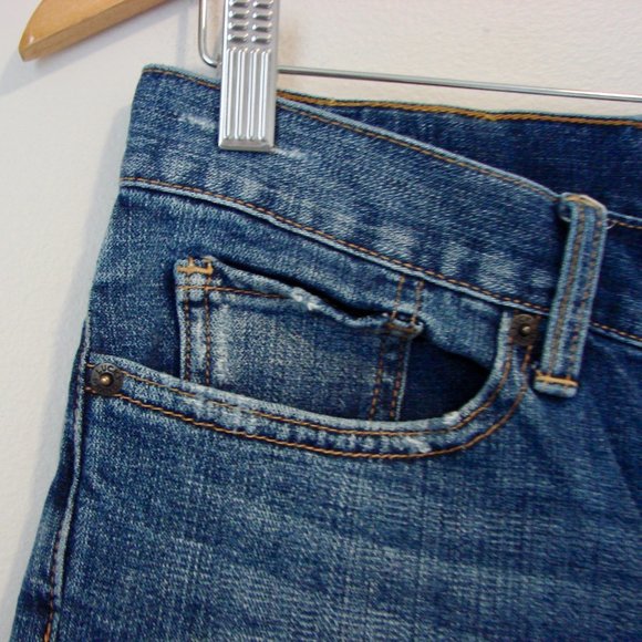 Lucky Brand Jean Shorts Abbey Bermuda Long Denim Frayed Raw Hem Size 4  / 27 - Picture 4 of 16